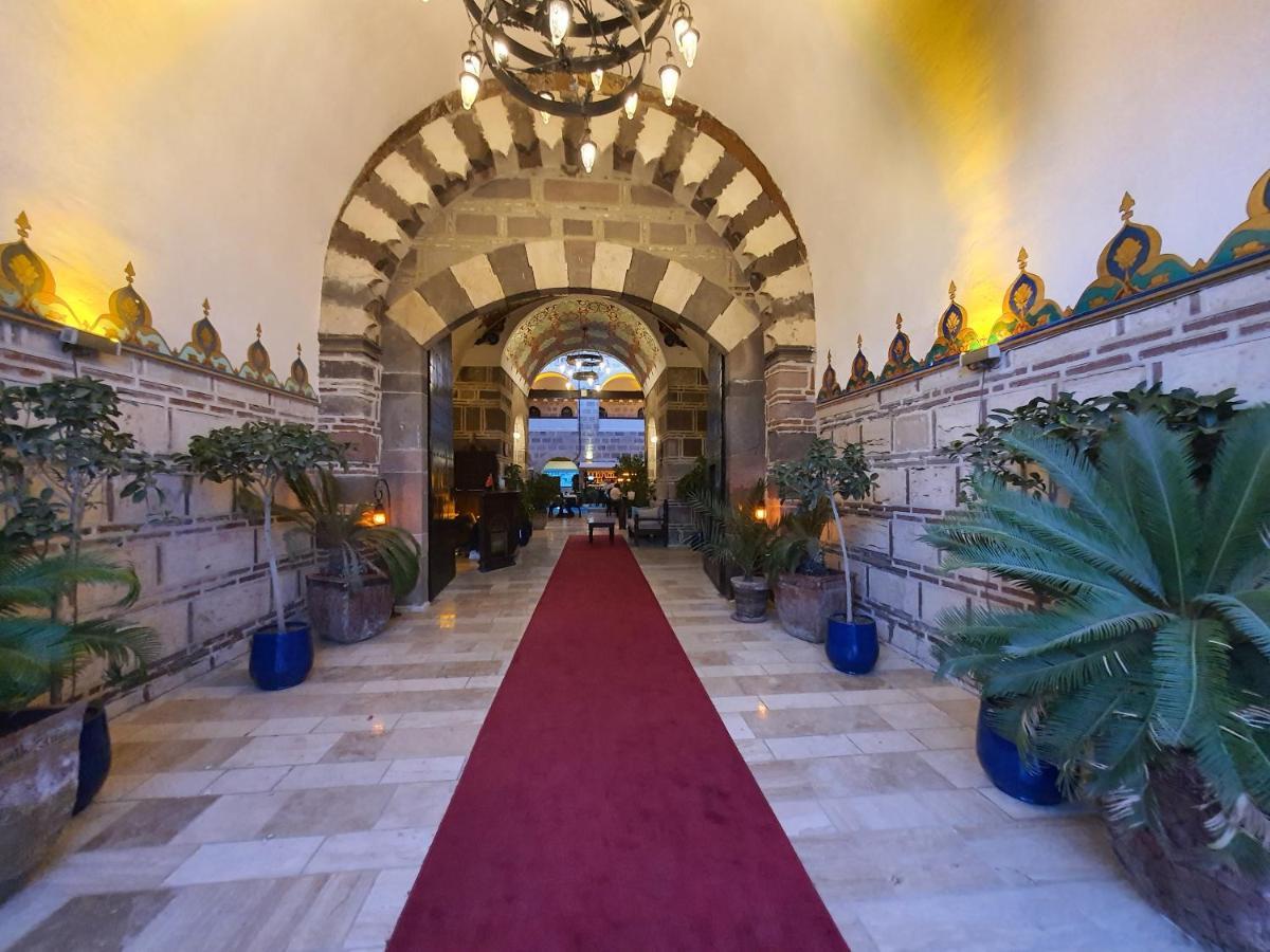 Cesme Kanuni Kervansaray Historical Hotel Zewnętrze zdjęcie