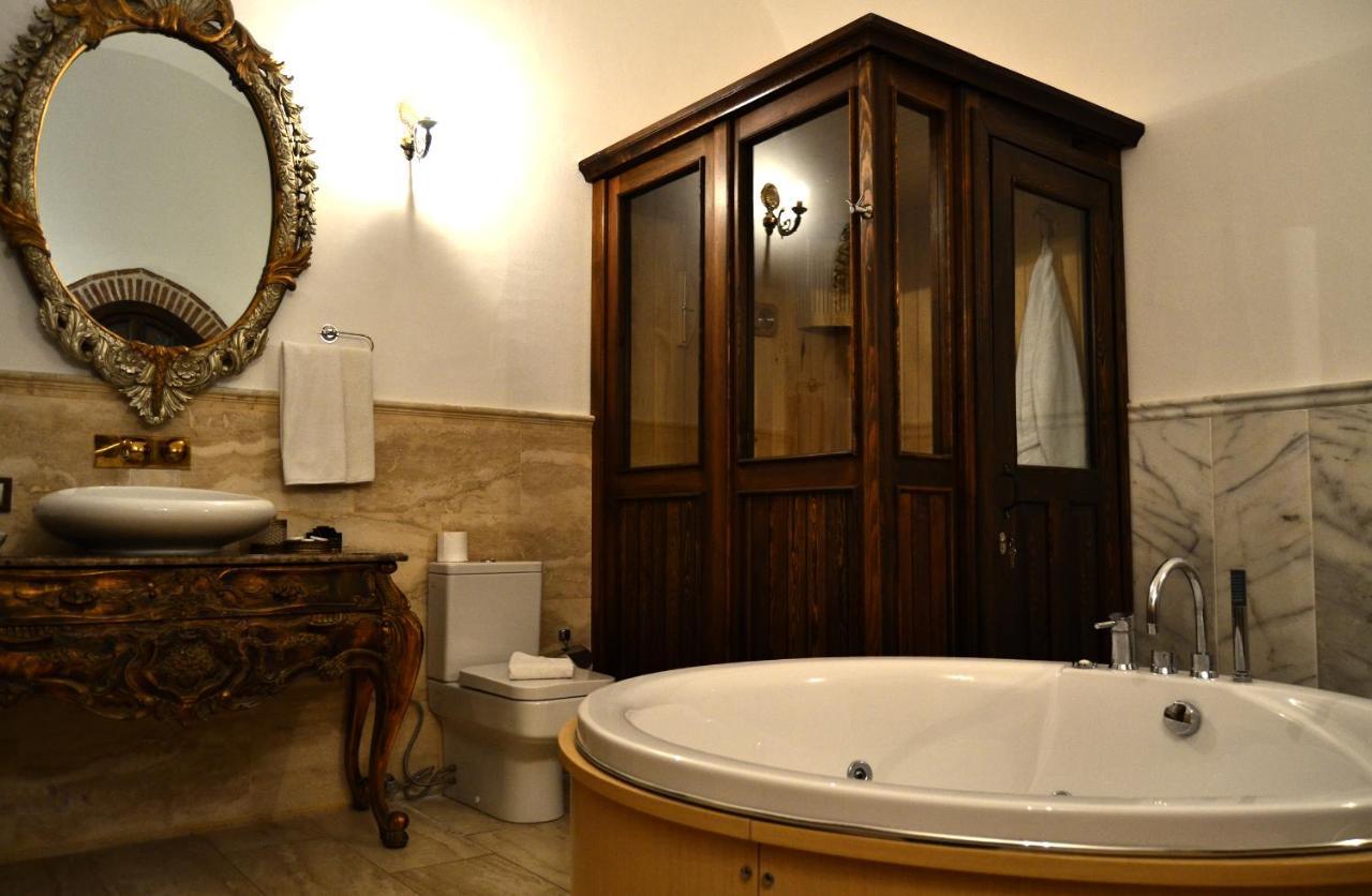 Cesme Kanuni Kervansaray Historical Hotel Zewnętrze zdjęcie