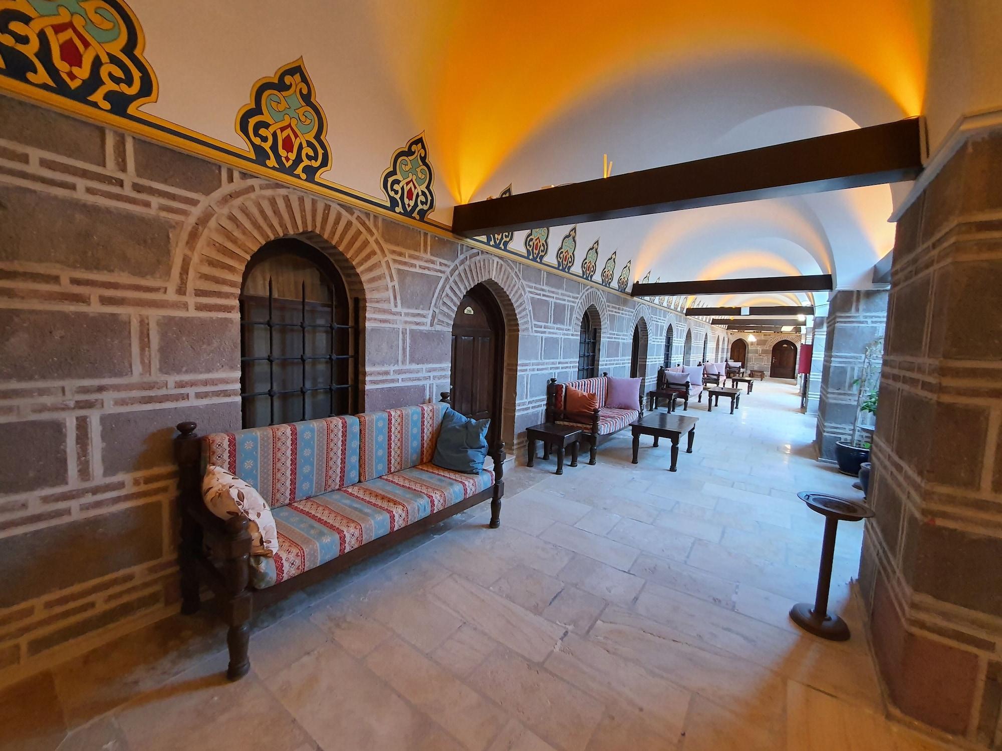 Cesme Kanuni Kervansaray Historical Hotel Zewnętrze zdjęcie
