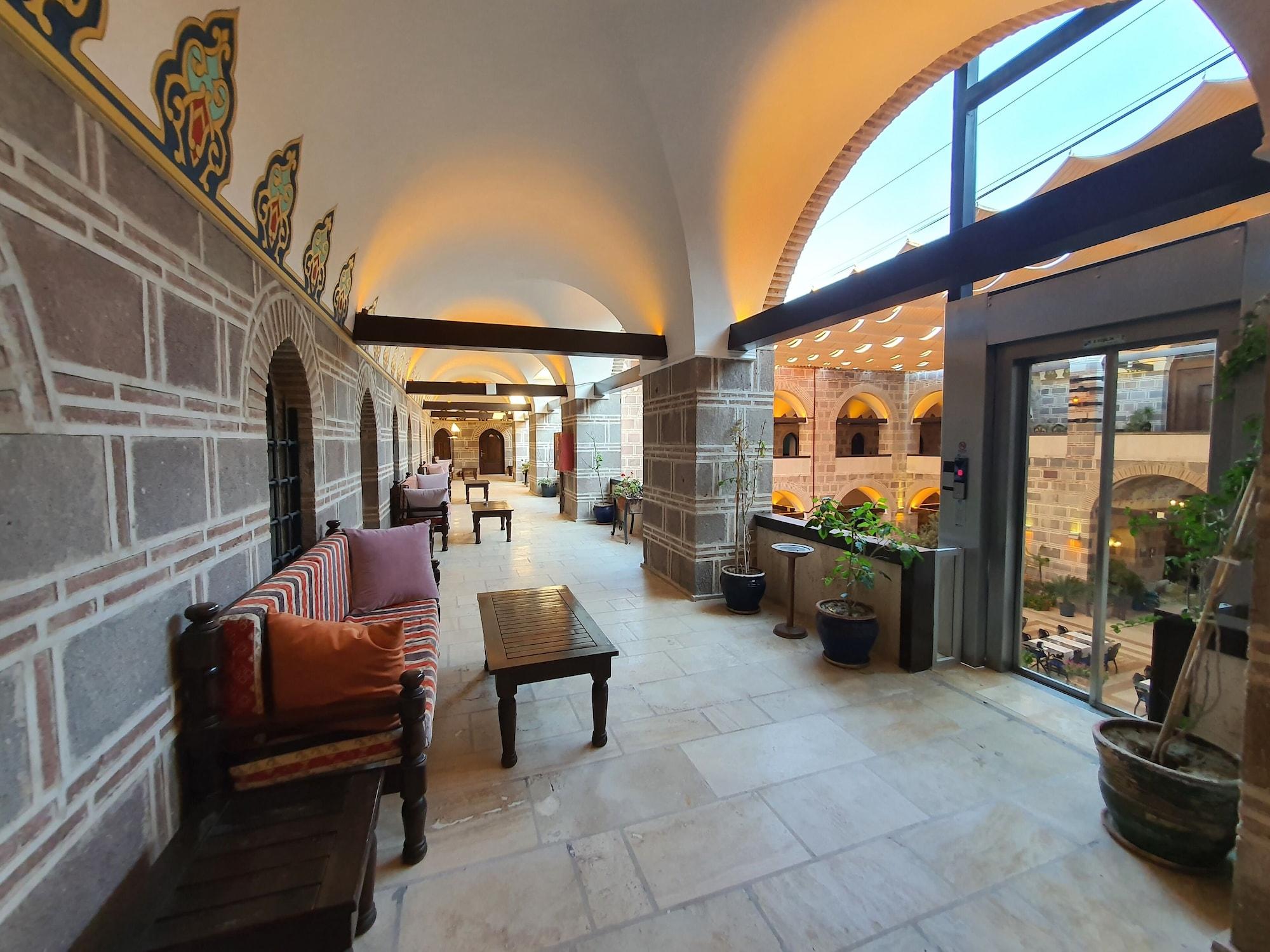 Cesme Kanuni Kervansaray Historical Hotel Zewnętrze zdjęcie