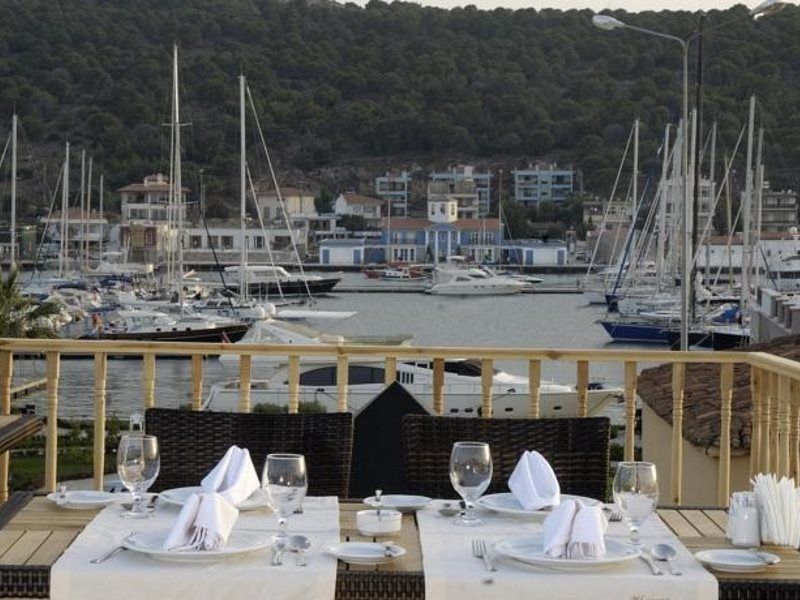 Cesme Kanuni Kervansaray Historical Hotel Zewnętrze zdjęcie