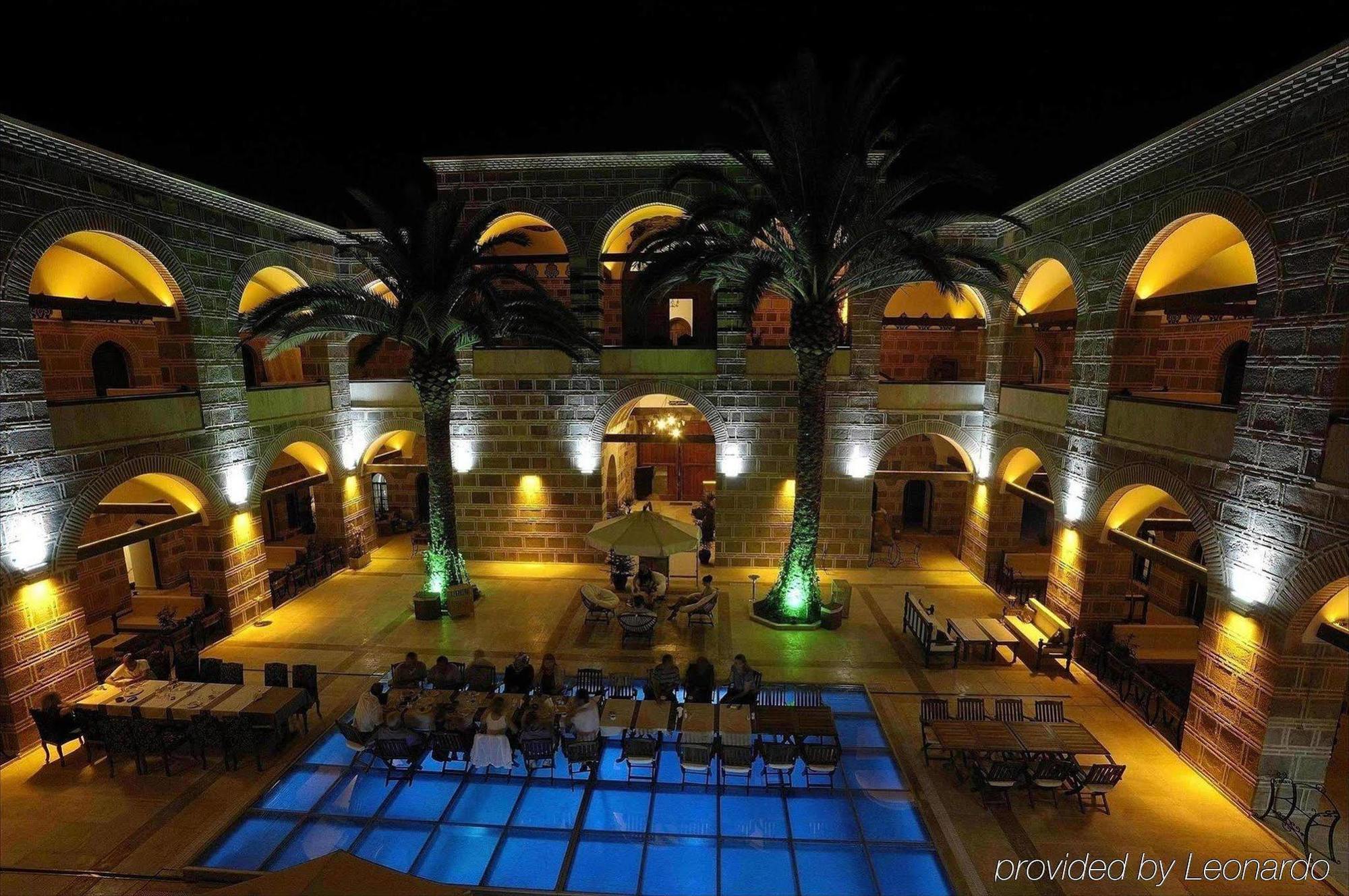 Cesme Kanuni Kervansaray Historical Hotel Wnętrze zdjęcie